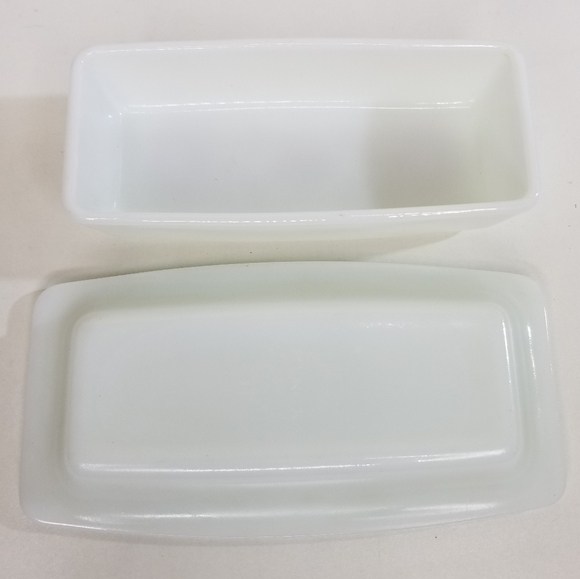 Pyrex Vintage 1970s Butterfly Gold Covered Butter Dish 72-B Milk Glass - Picture 6 of 9